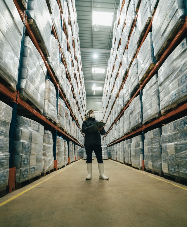 How to manage warehouse inventory effectively